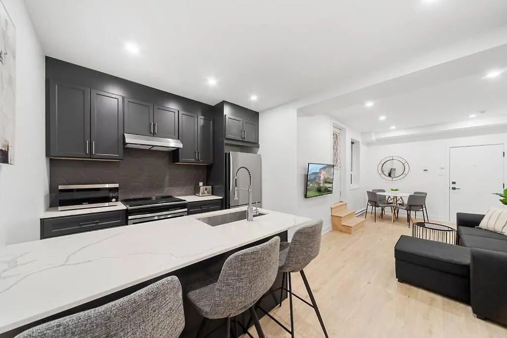 Stonewall Suites Montreal Apartment