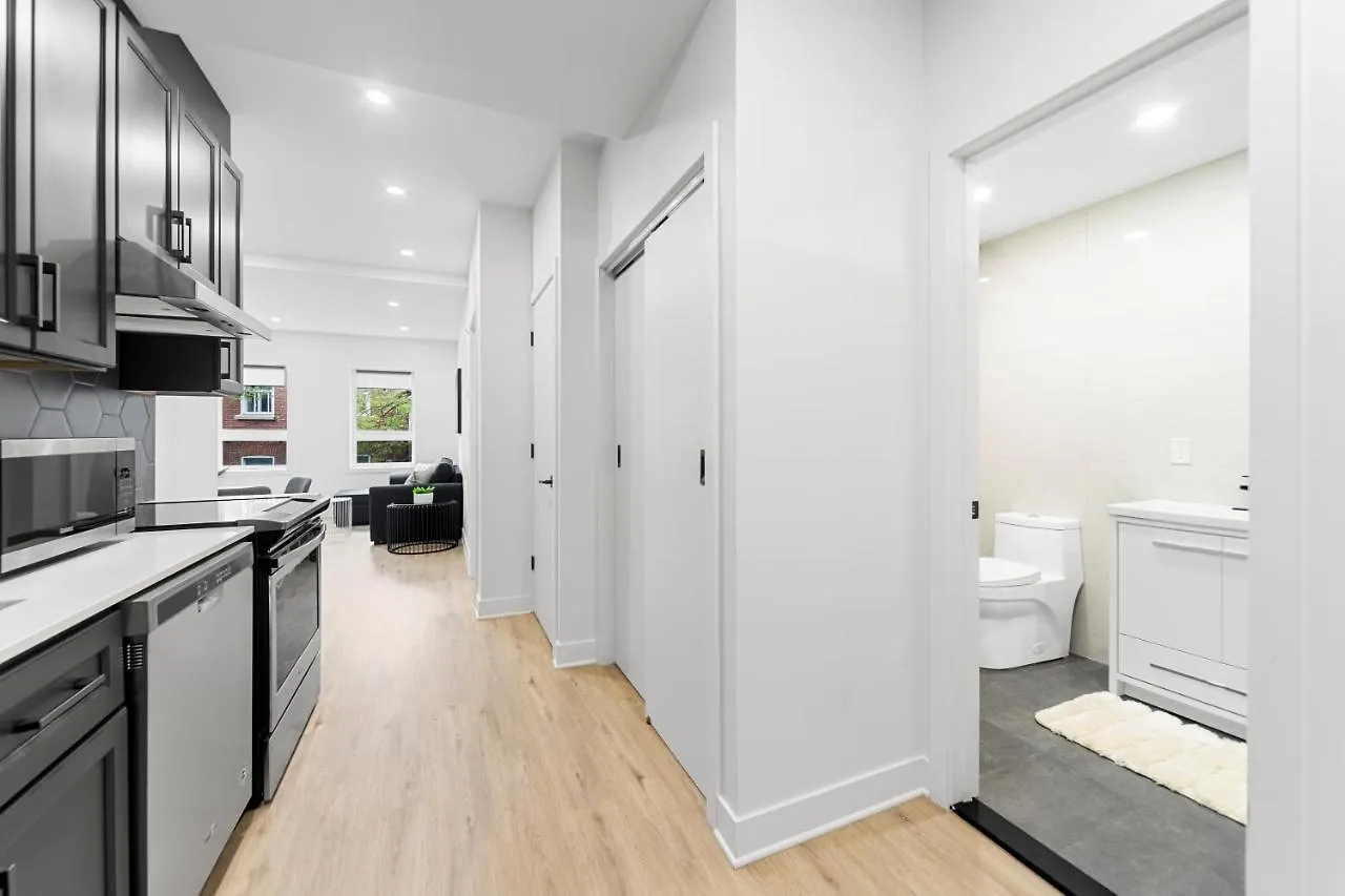 Stonewall Suites Montreal 0*,