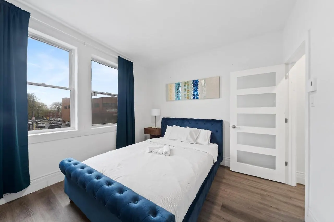 Stonewall Suites Montreal Apartment